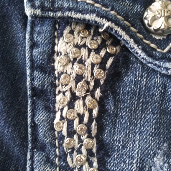 MISS ME Jean Shorts Embellished Flap Angel wings - Picture 11 of 12